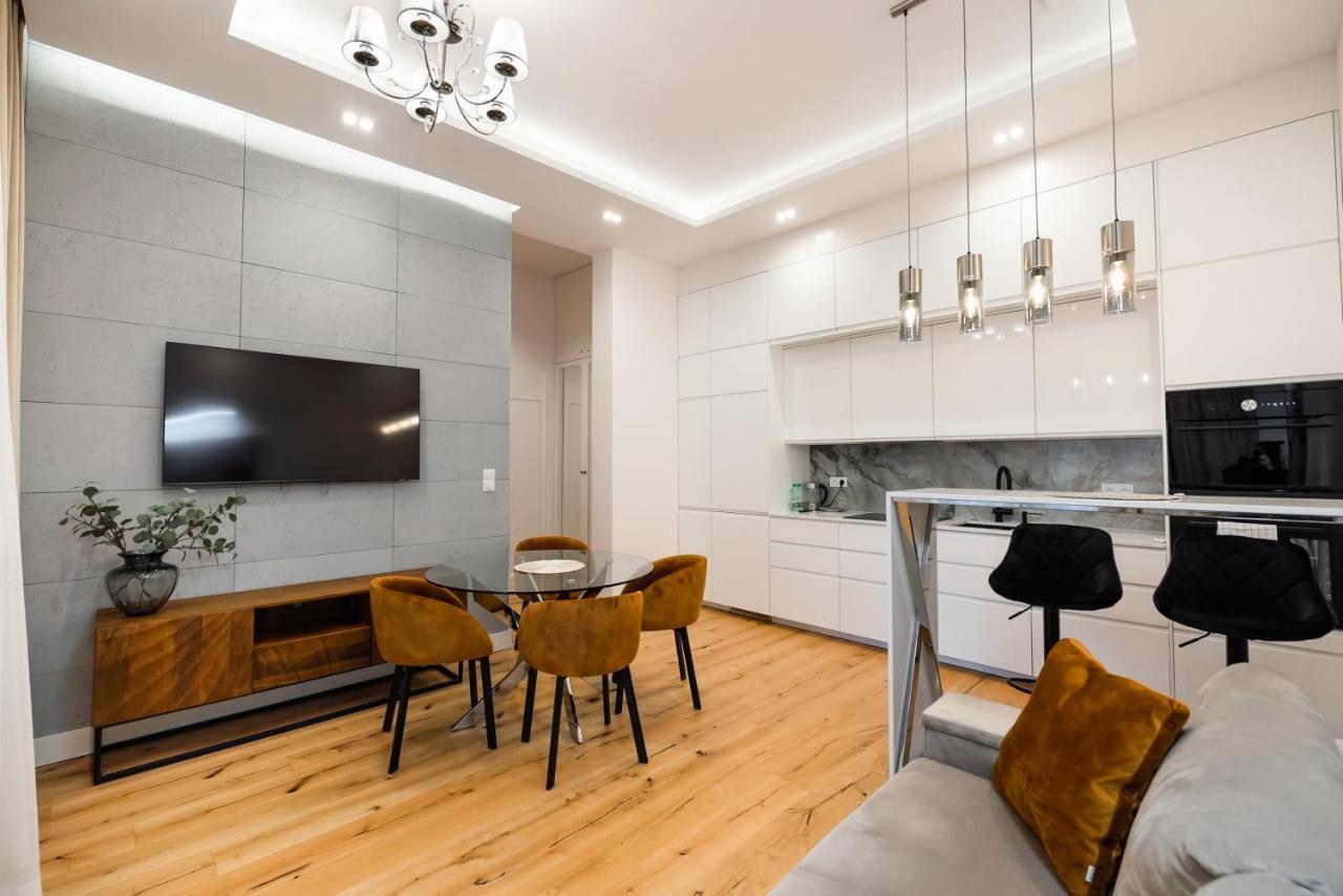 Zlota Sophisticated Apartment Warschau Exterior foto