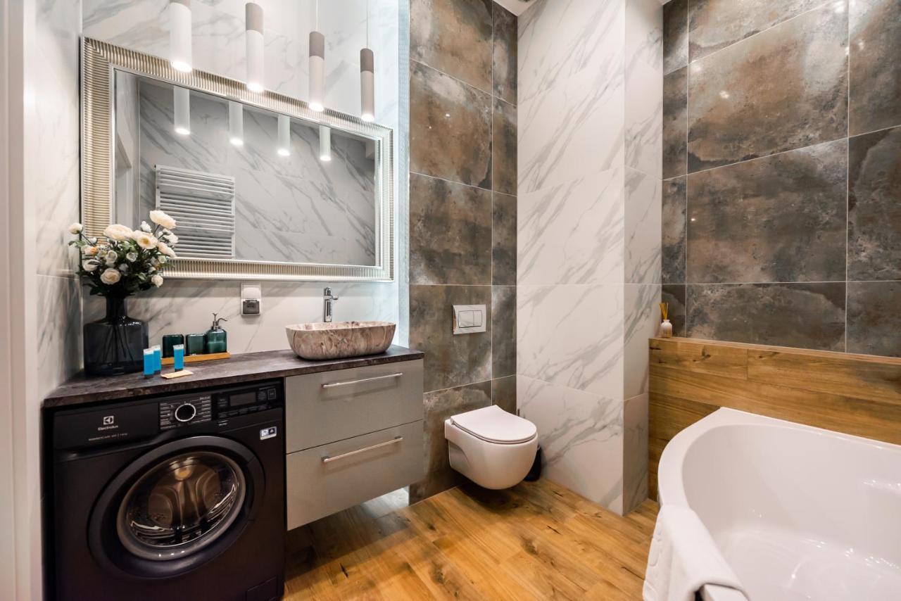 Zlota Sophisticated Apartment Warschau Exterior foto