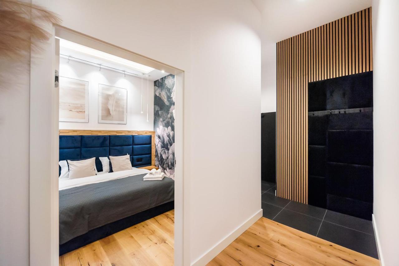 Zlota Sophisticated Apartment Warschau Exterior foto