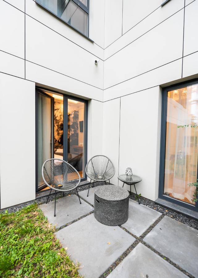 Zlota Sophisticated Apartment Warschau Exterior foto