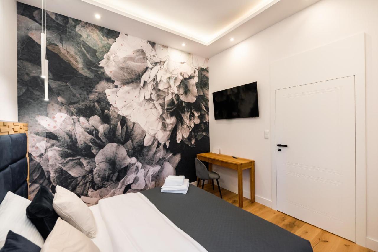 Zlota Sophisticated Apartment Warschau Exterior foto